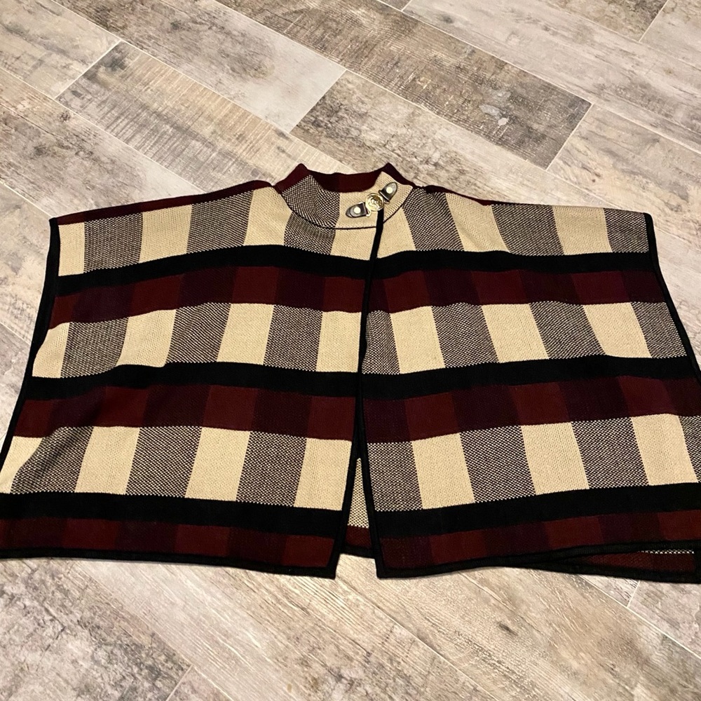 Anne Klein Cape/Poncho